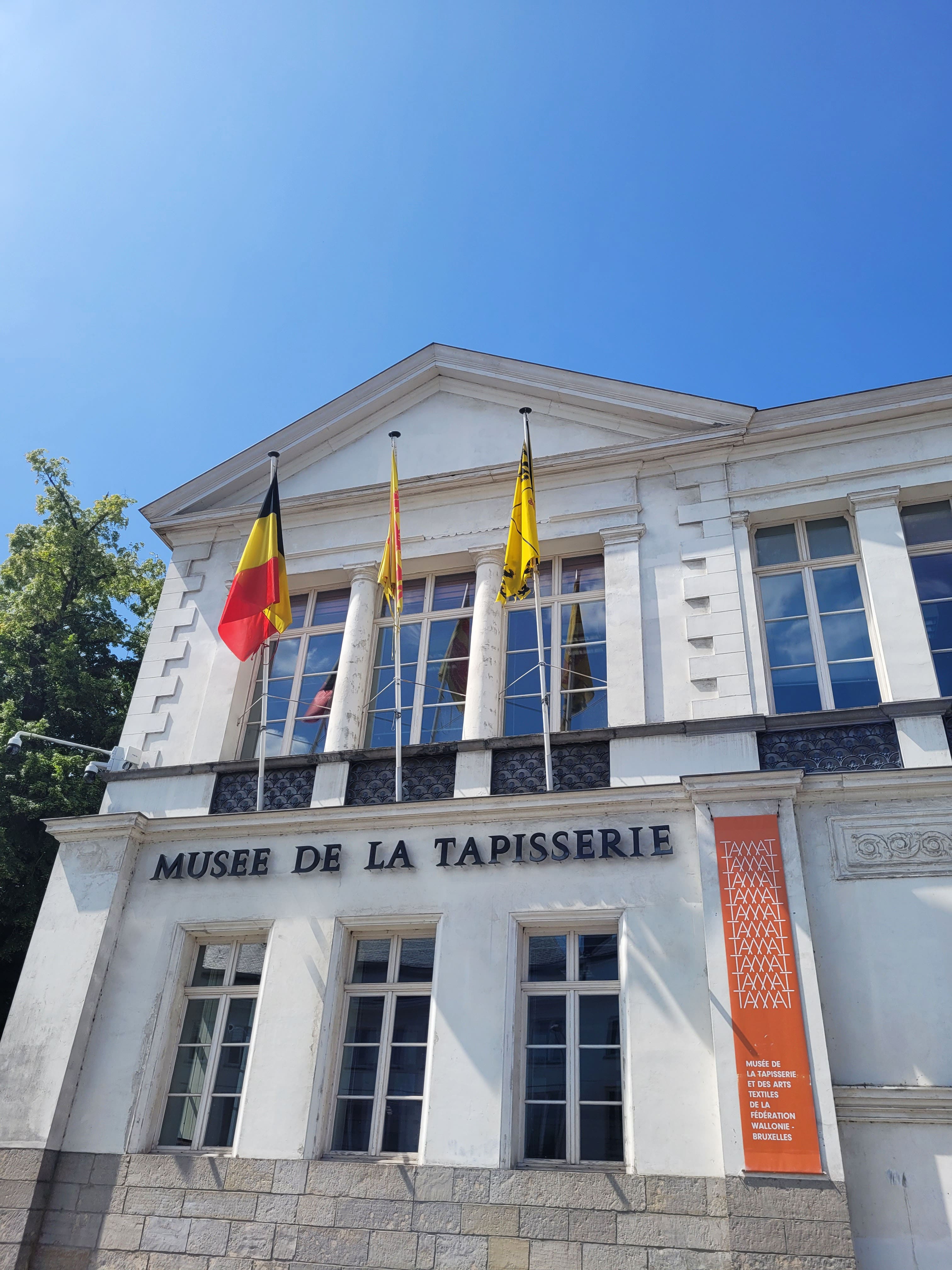 Voorkant van het museum